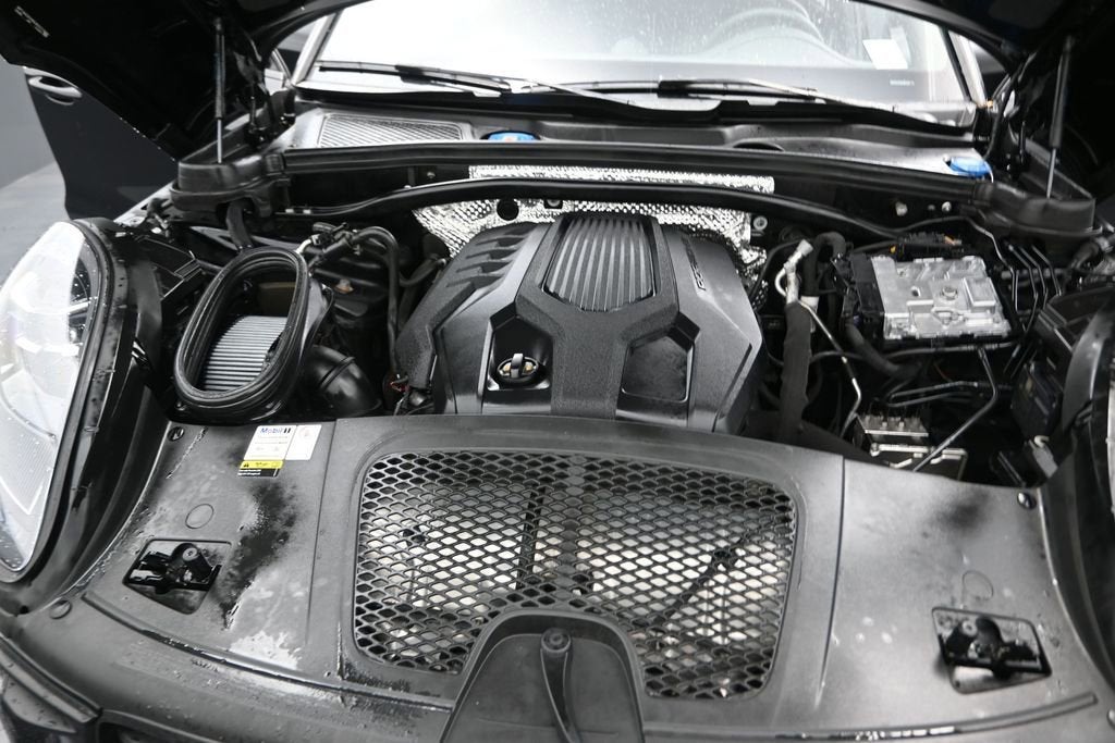 2022 Porsche Macan 4DR AWD
