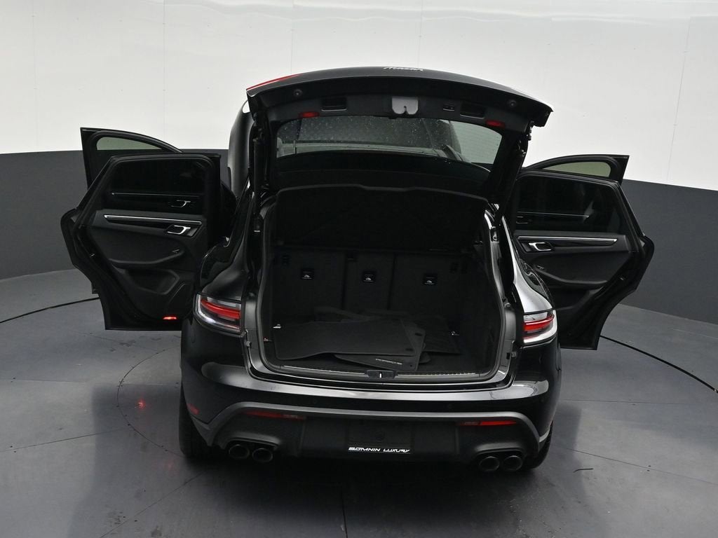 2022 Porsche Macan 4DR AWD