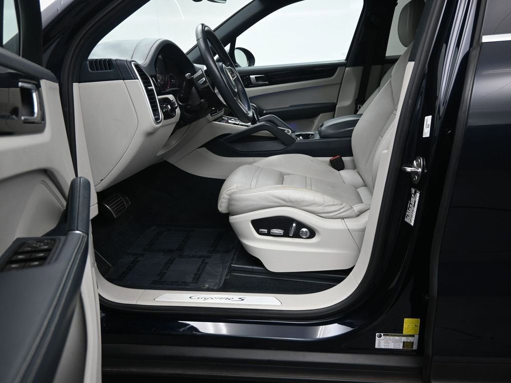 2019 Porsche Cayenne S