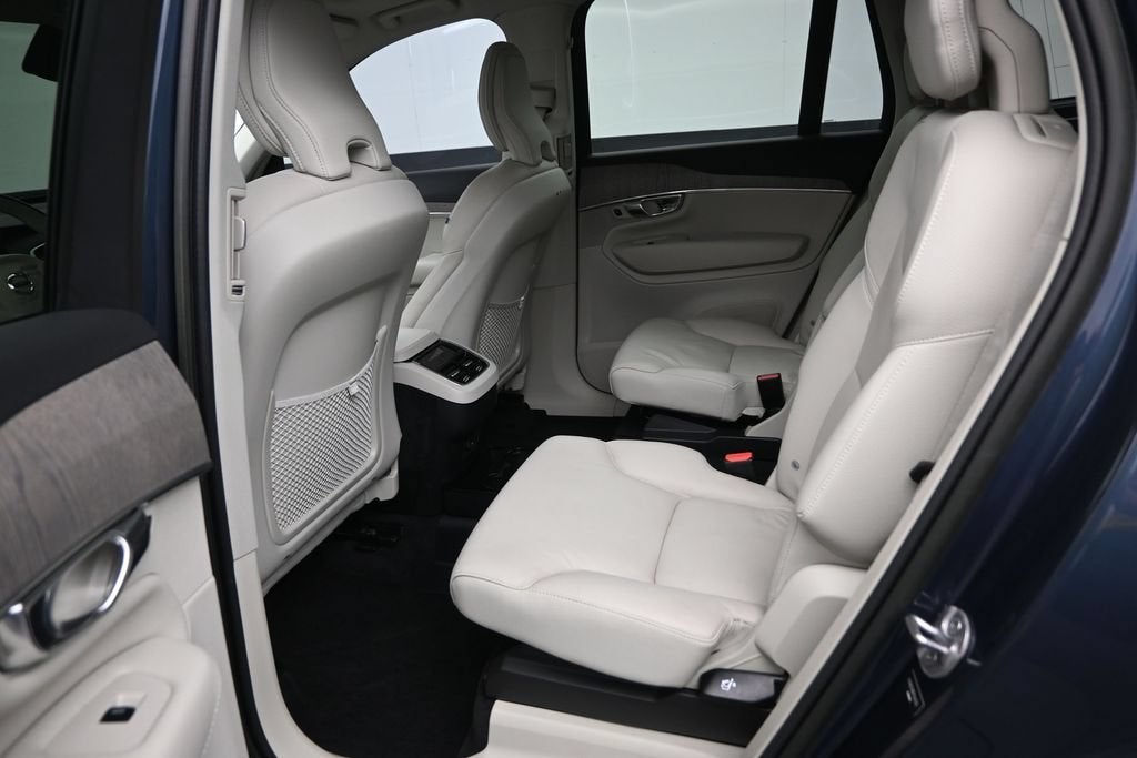2023 Volvo XC90 Plus