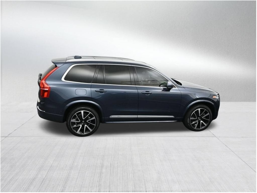 2023 Volvo XC90 Plus