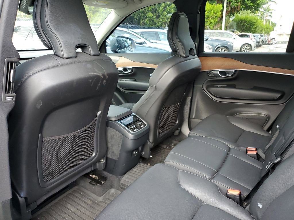 2024 Volvo XC90 Plus Bright Theme