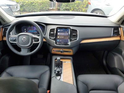 2024 Volvo XC90 Plus Bright Theme