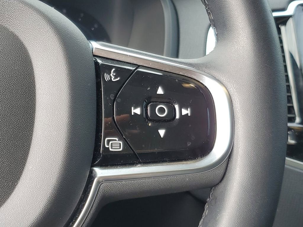 2024 Volvo XC90 Plus Bright Theme