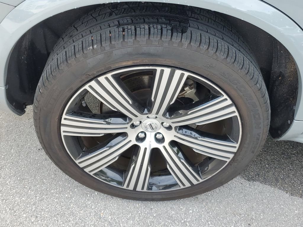 2024 Volvo XC90 Plus Bright Theme