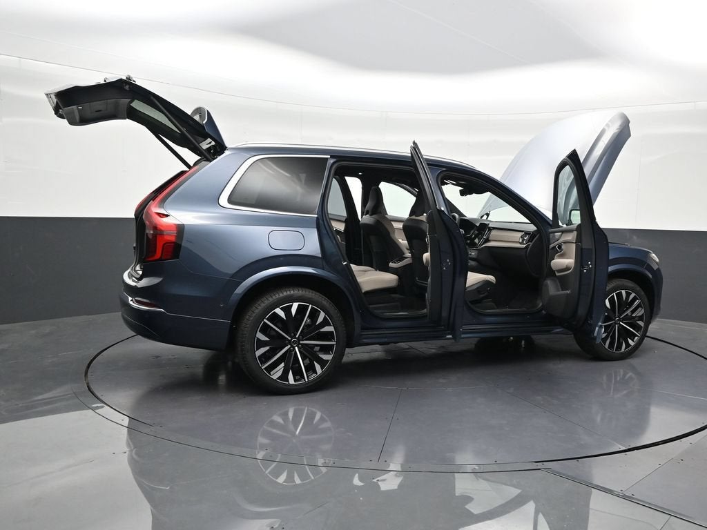 2026 Volvo XC90 Plus