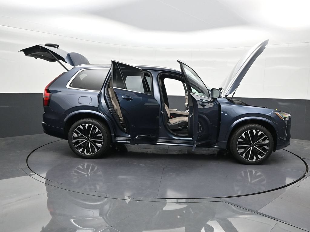 2026 Volvo XC90 Plus