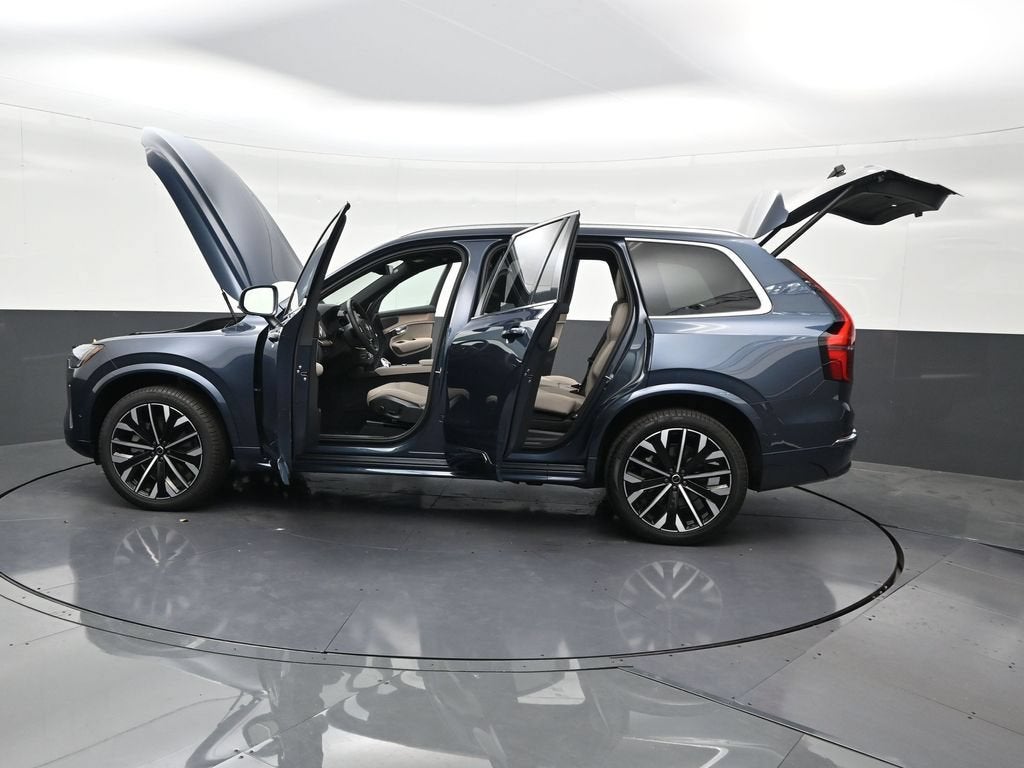 2026 Volvo XC90 Plus