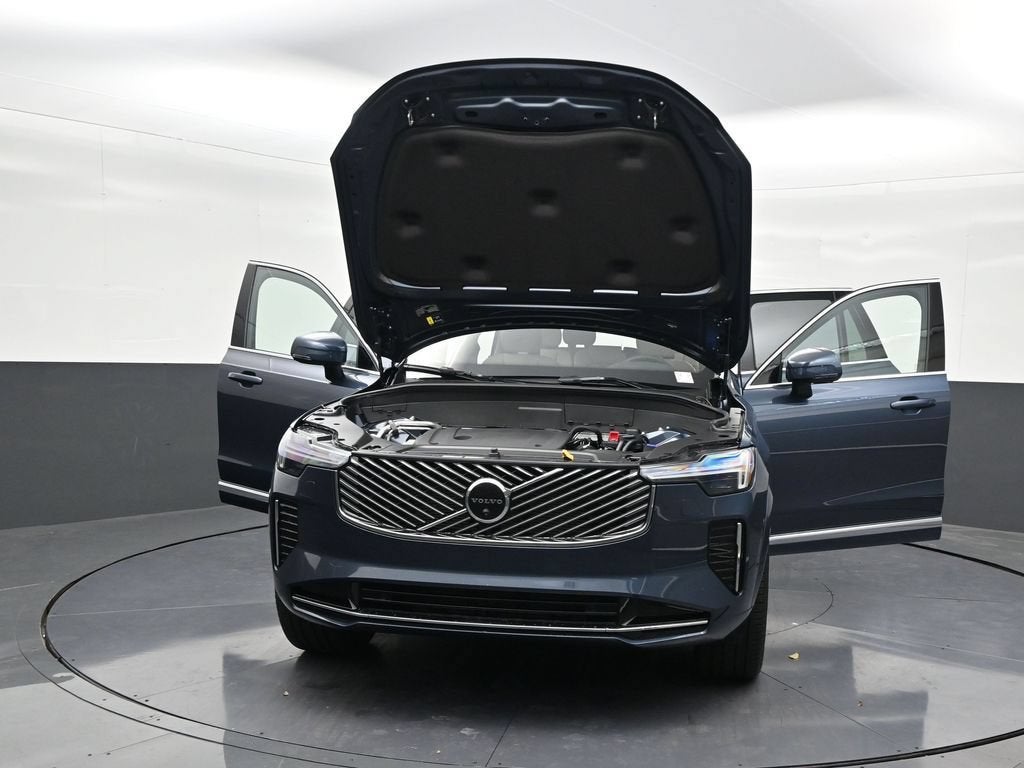 2026 Volvo XC90 Plus