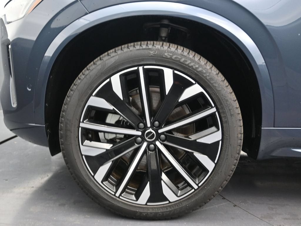 2026 Volvo XC90 Plus