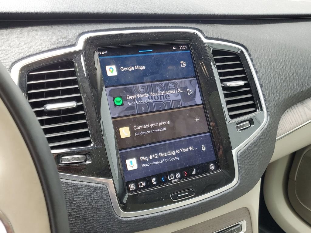 2024 Volvo XC90 Plus Bright Theme