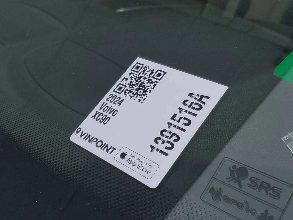 2024 Volvo XC90 Plus Bright Theme