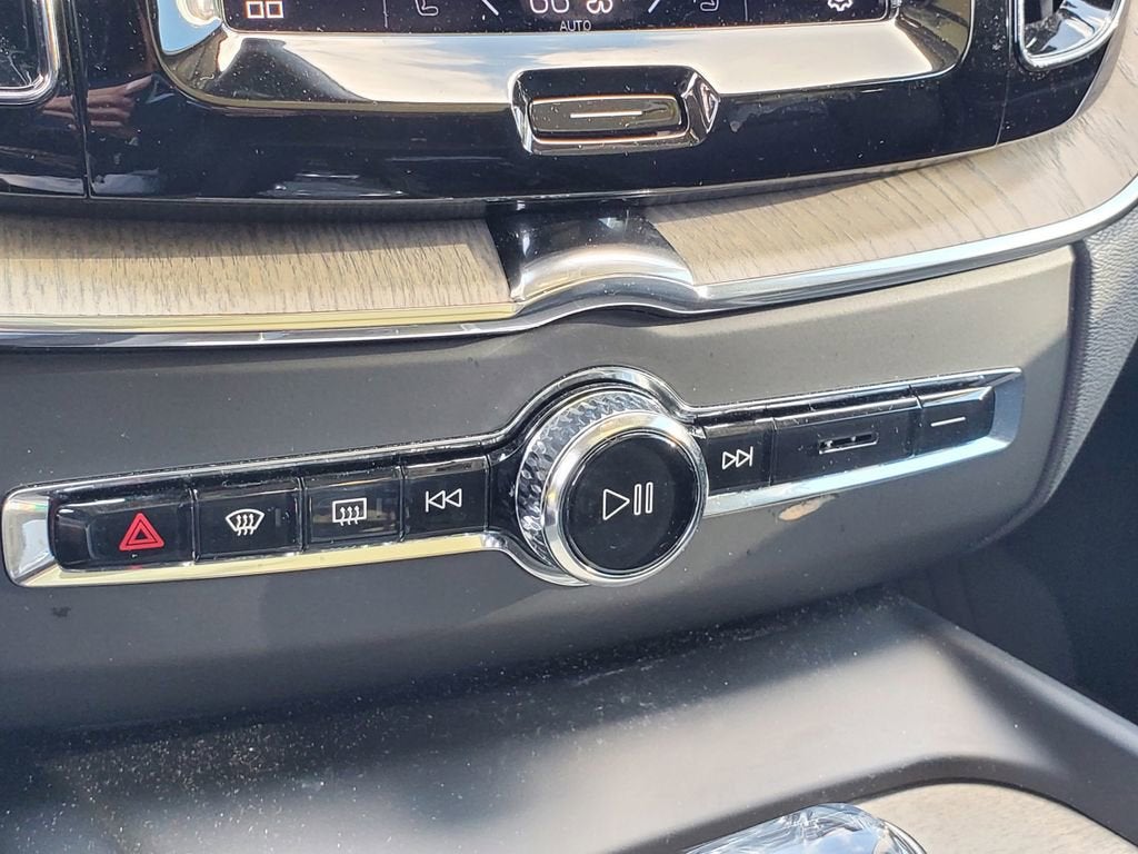 2022 Volvo XC60 Inscription