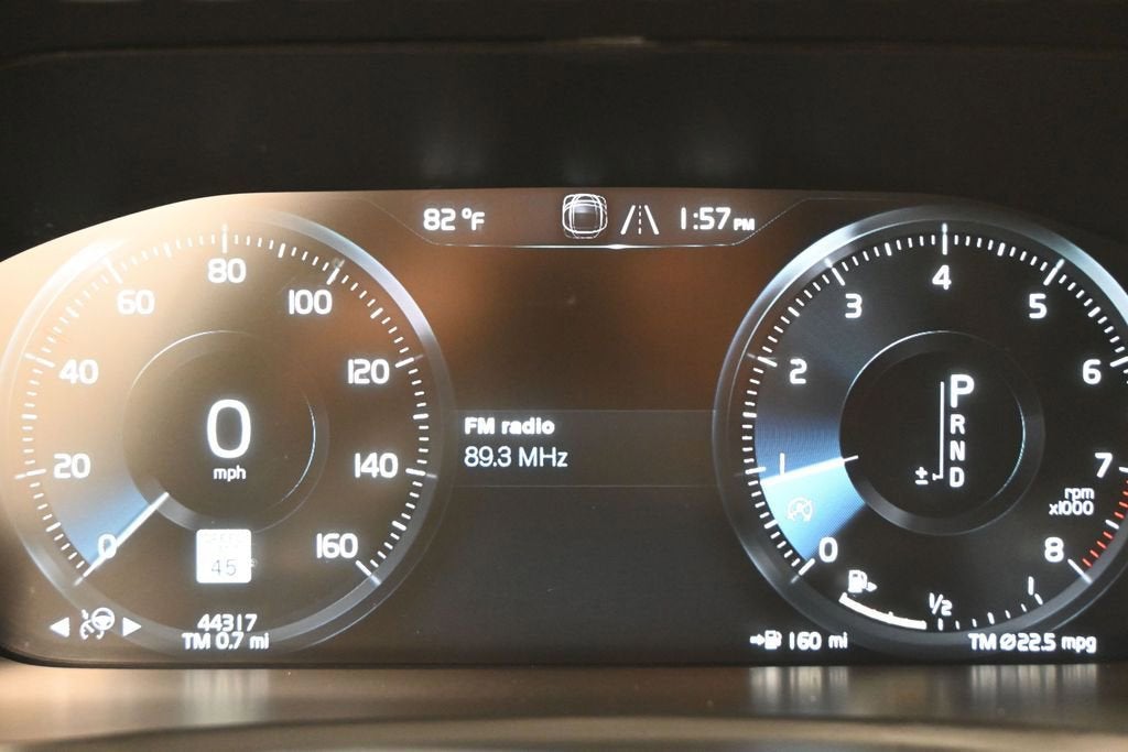 2022 Volvo XC90 Momentum