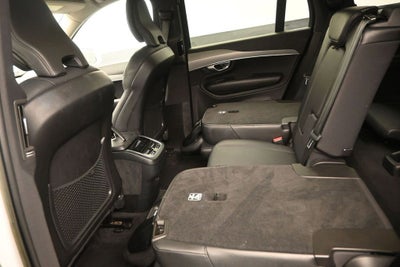 2022 Volvo XC90 Momentum