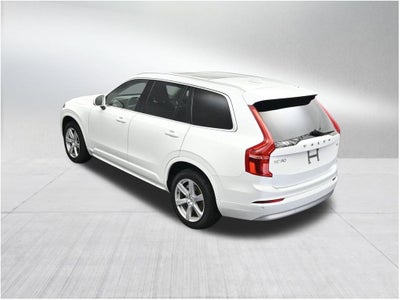 2022 Volvo XC90 Momentum