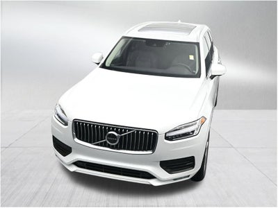 2022 Volvo XC90 Momentum