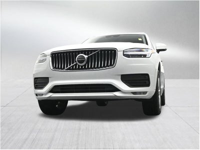 2022 Volvo XC90 Momentum