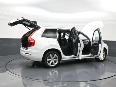 2022 Volvo XC90 Momentum