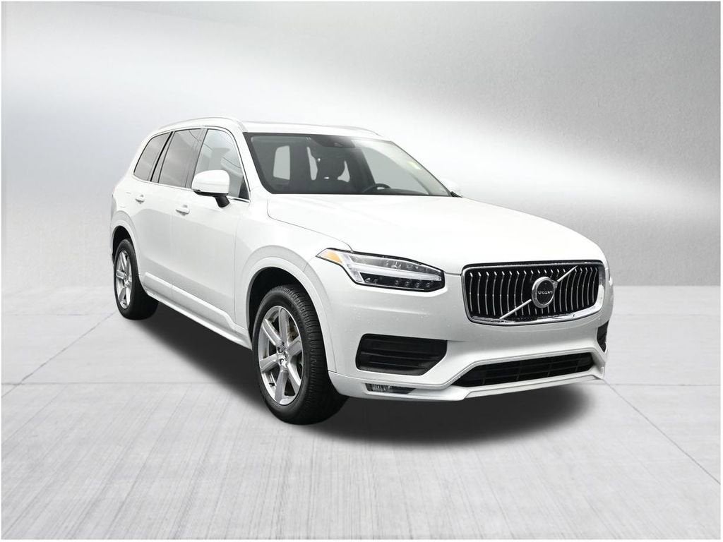 2022 Volvo XC90 Momentum