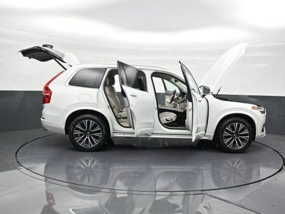 2020 Volvo XC90 Momentum