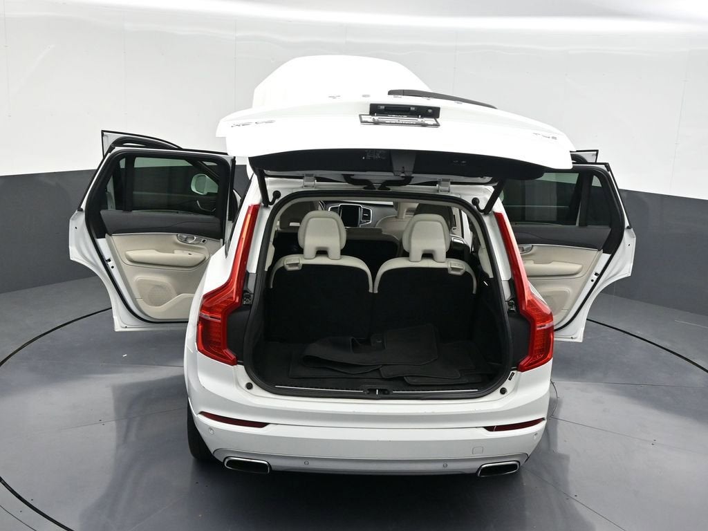 2020 Volvo XC90 Momentum