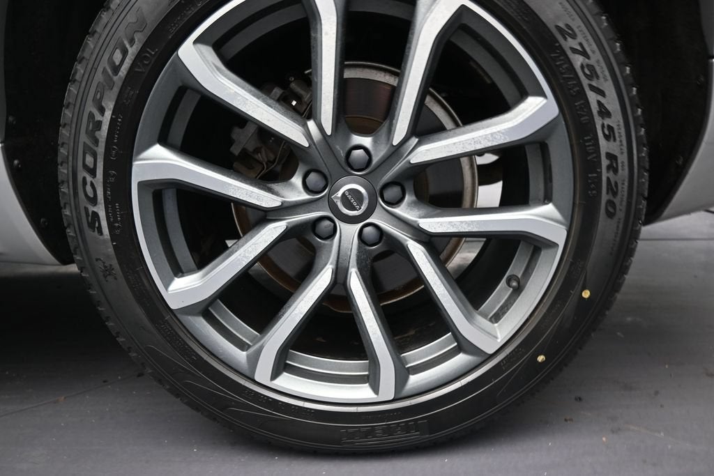 2018 Volvo XC90 T5 Momentum
