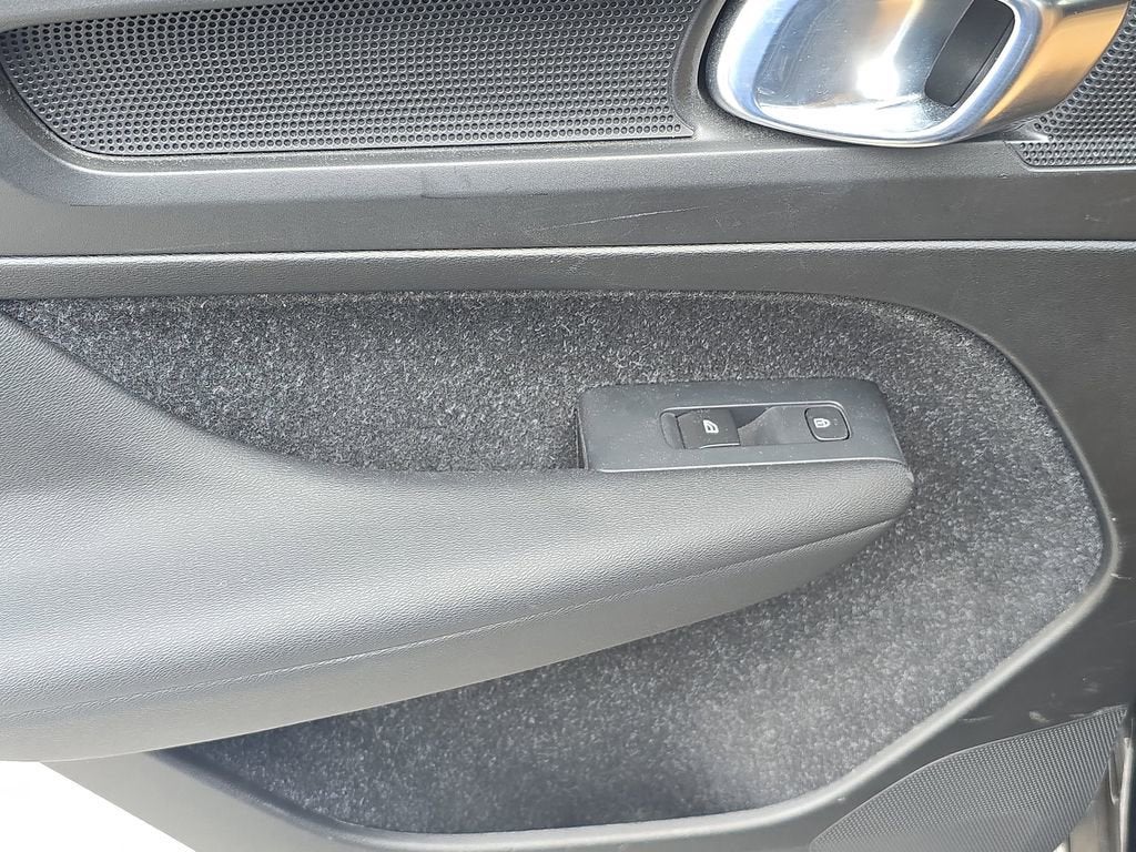 2019 Volvo XC40 Momentum