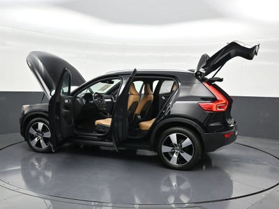 2019 Volvo XC40 Momentum