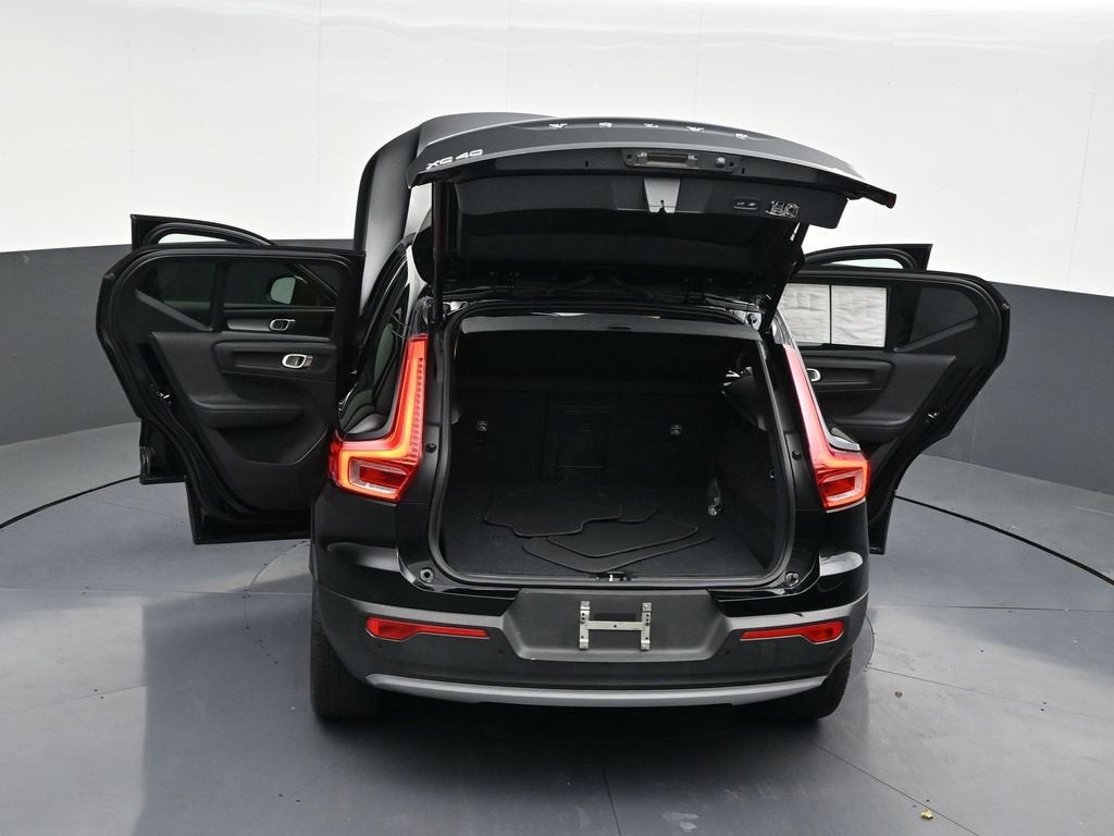 2019 Volvo XC40 Momentum
