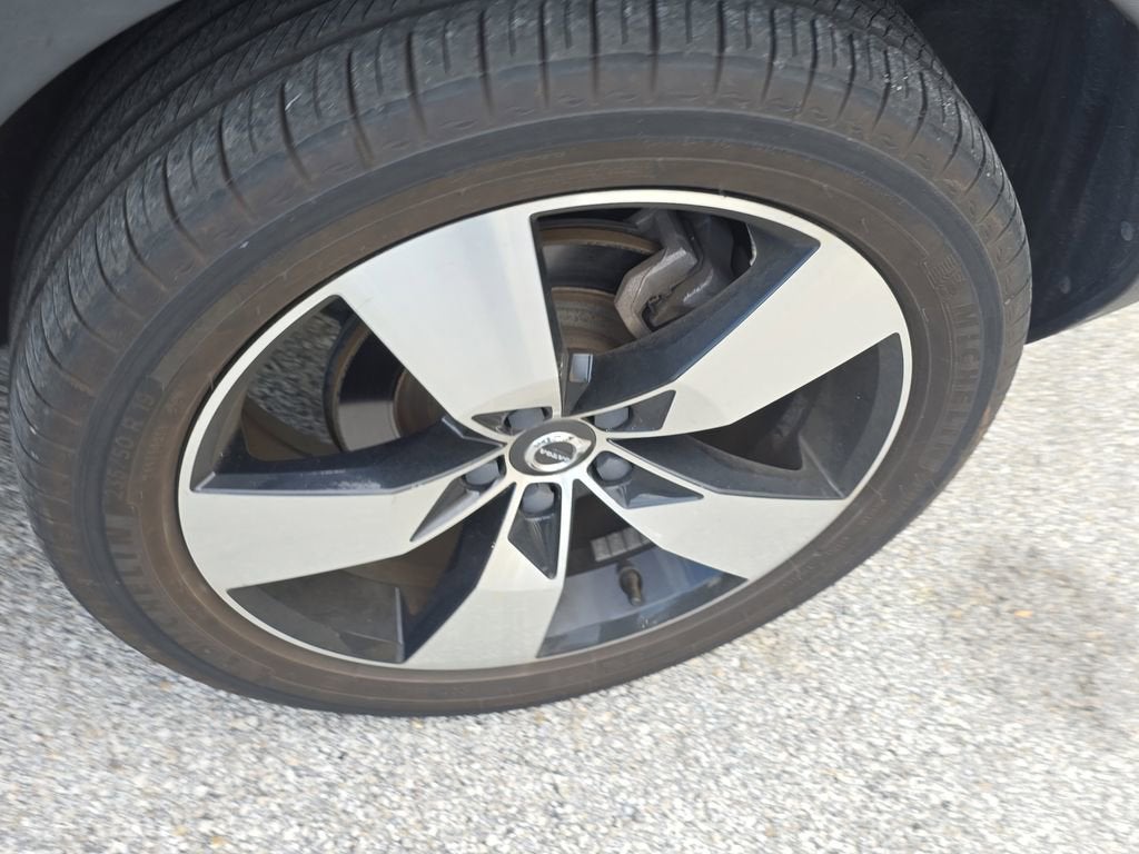 2019 Volvo XC40 Momentum