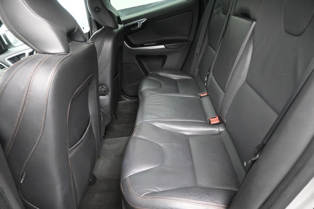 2015 Volvo XC60 T6 Premier Plus