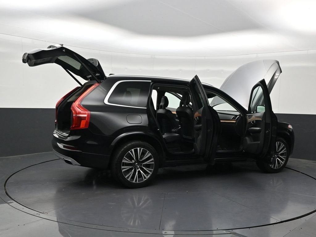 2021 Volvo XC90 Momentum