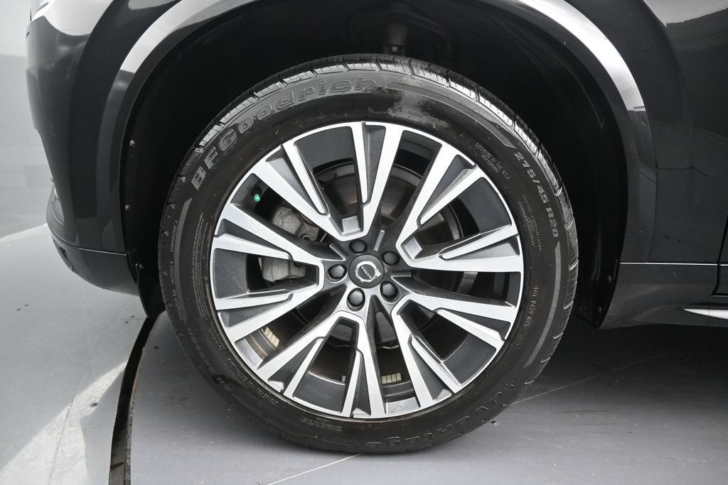2021 Volvo XC90 Momentum