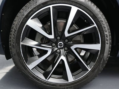 2022 Volvo XC90 Momentum