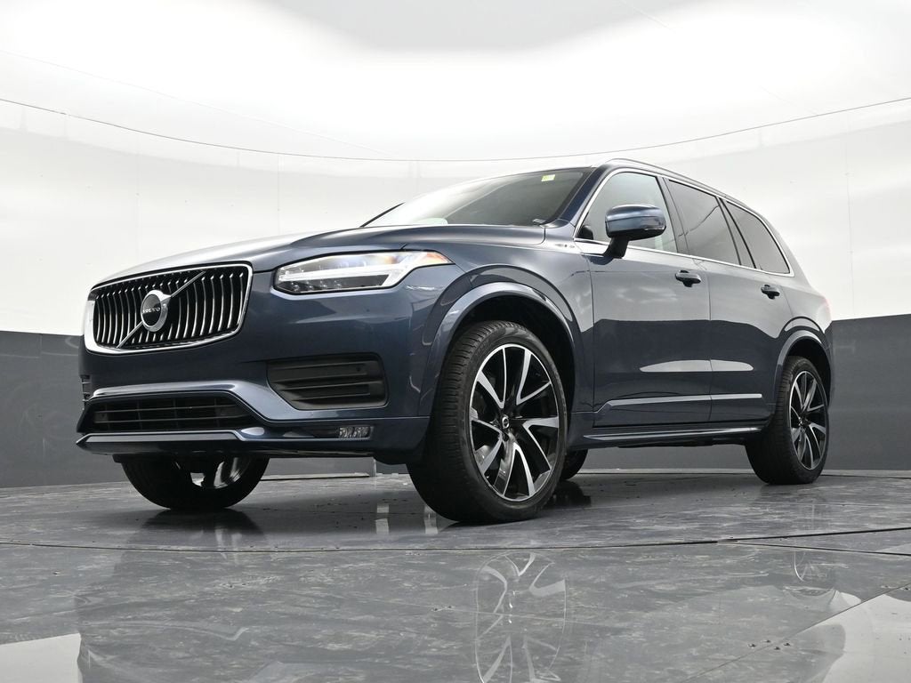 2022 Volvo XC90 Momentum