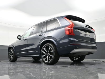 2022 Volvo XC90 Momentum