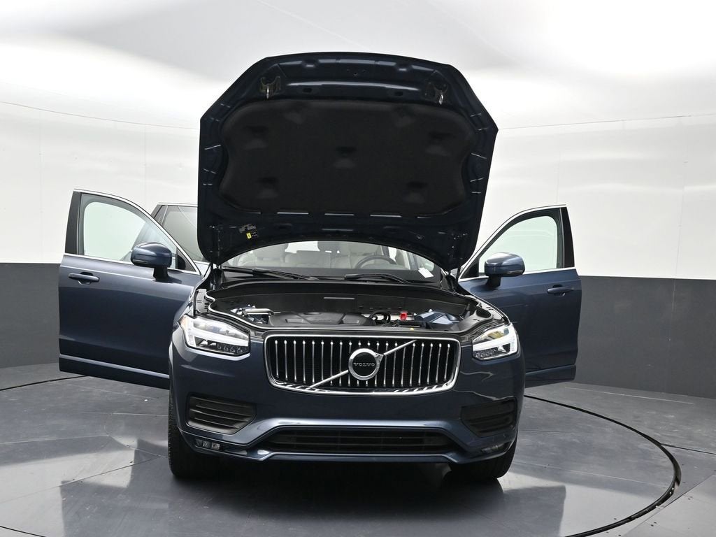 2022 Volvo XC90 Momentum