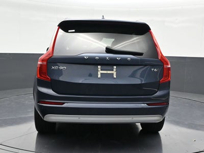 2022 Volvo XC90 Momentum