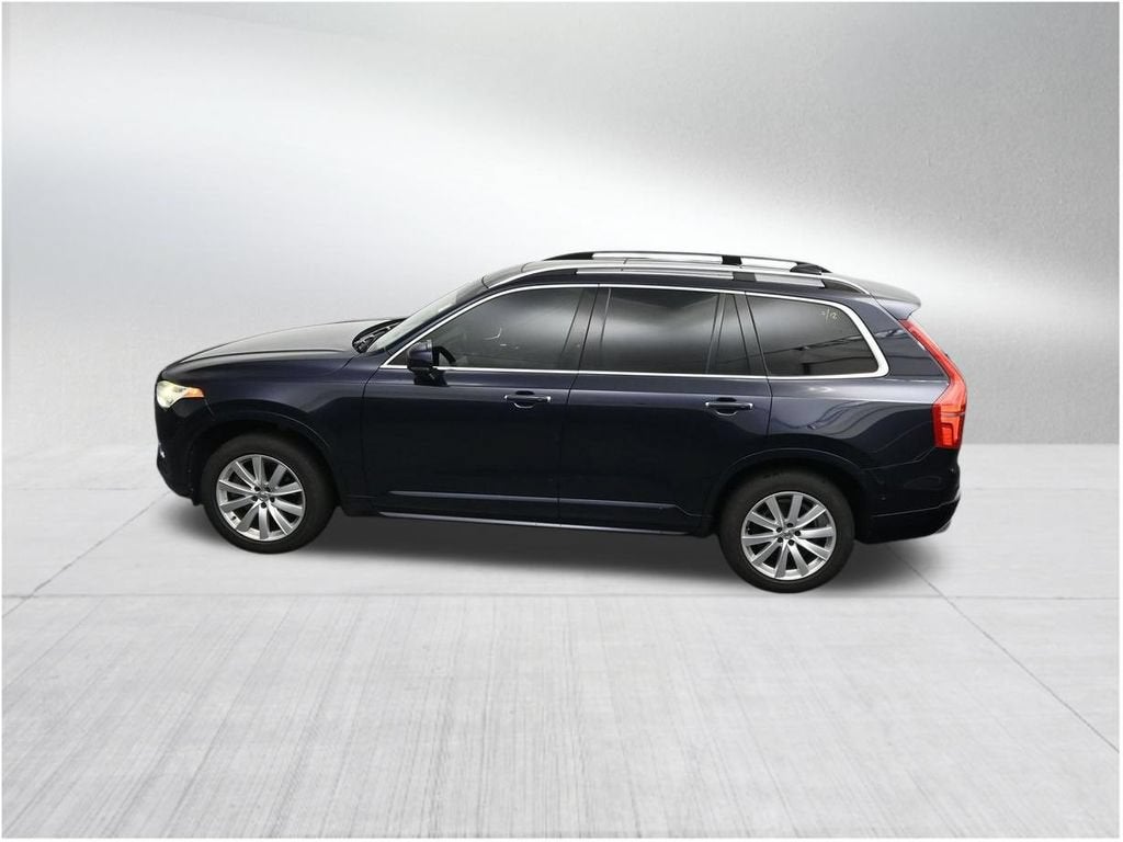 2017 Volvo XC90 Momentum