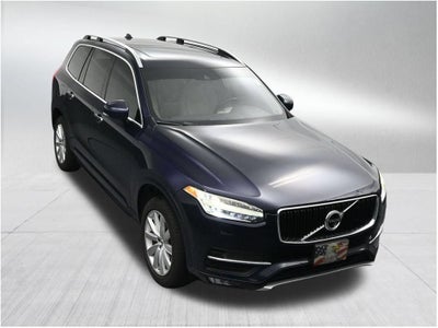 2017 Volvo XC90 Momentum