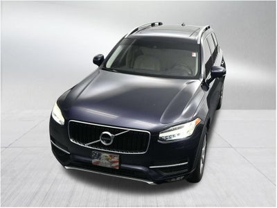 2017 Volvo XC90 Momentum