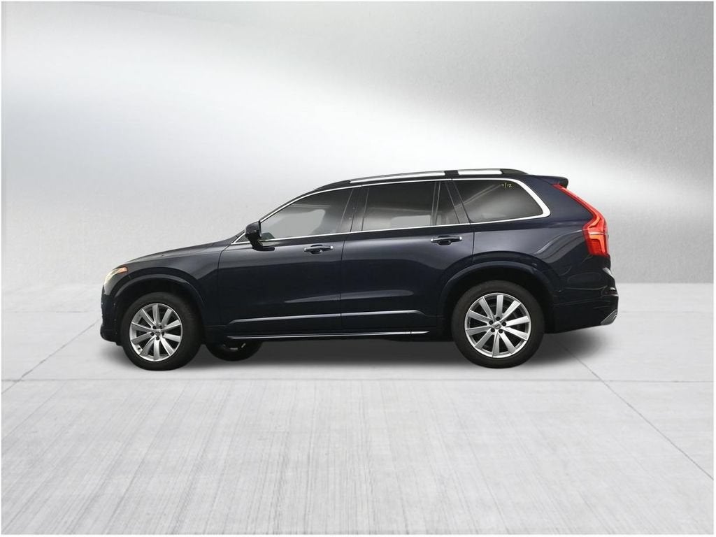2017 Volvo XC90 Momentum