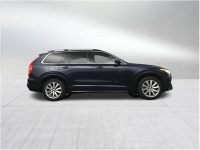 2017 Volvo XC90 Momentum