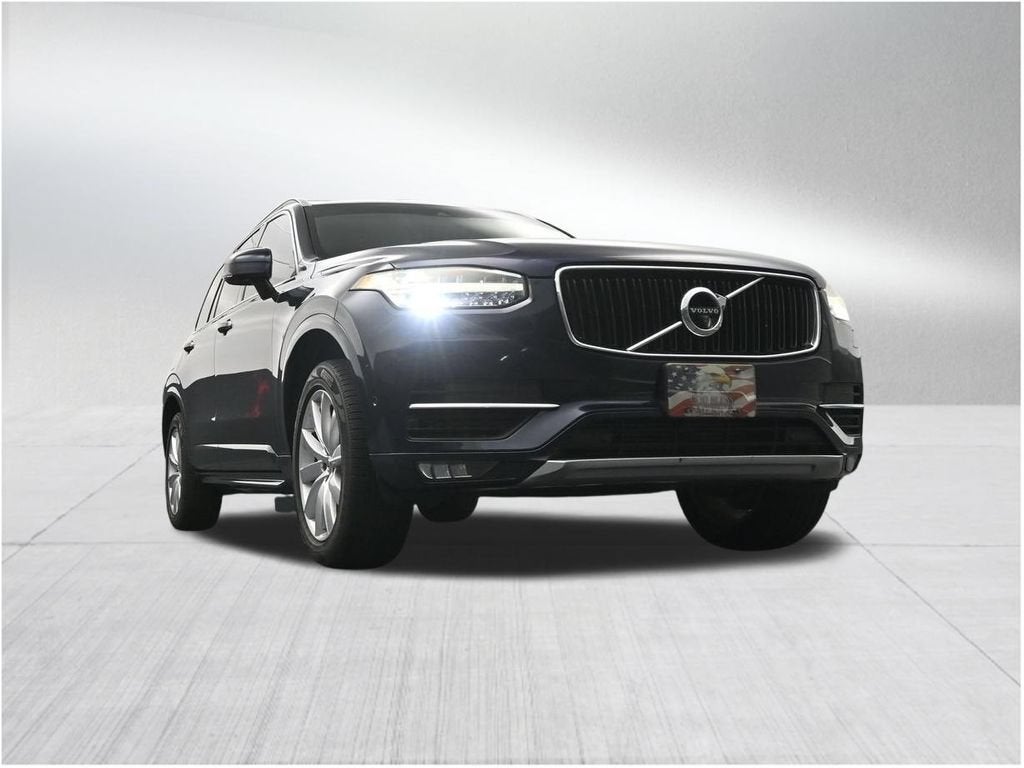 2017 Volvo XC90 Momentum