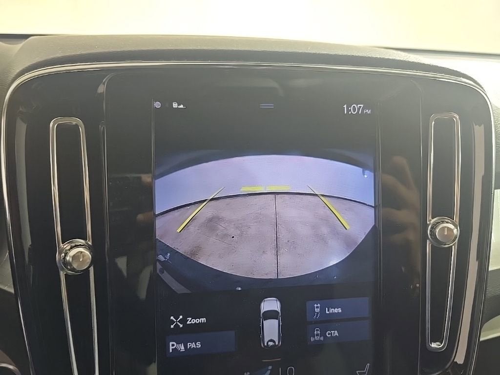 2020 Volvo XC40 Momentum