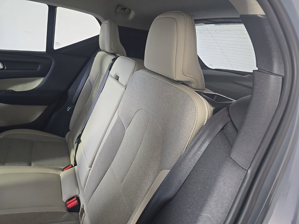 2020 Volvo XC40 Momentum