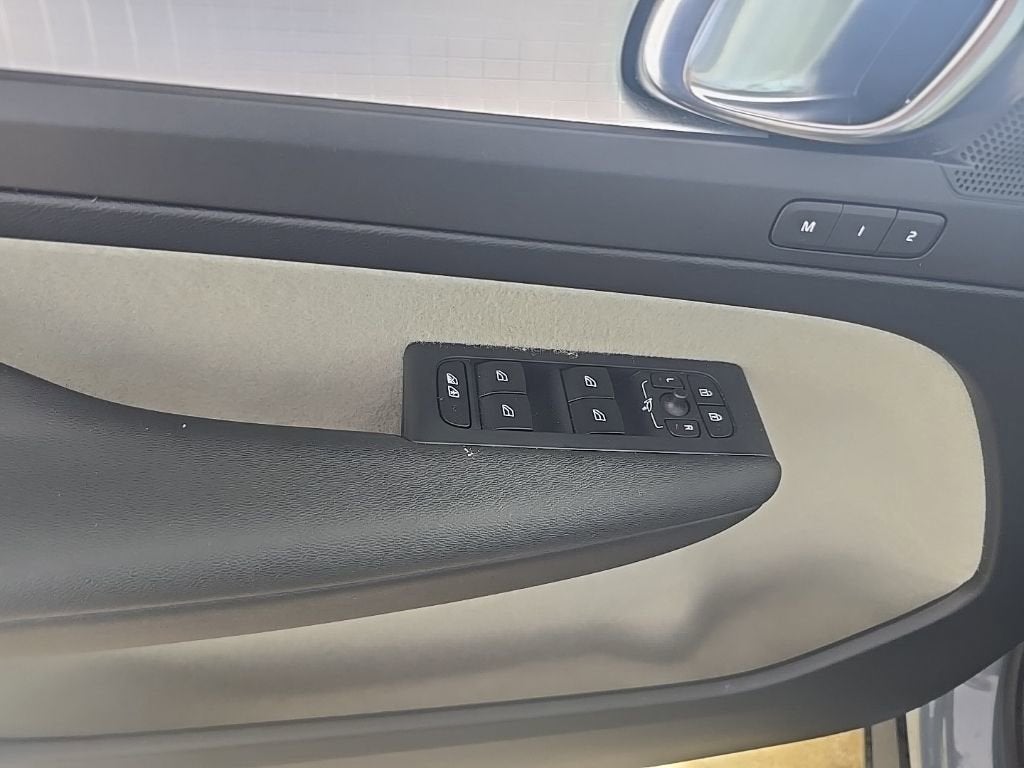 2020 Volvo XC40 Momentum