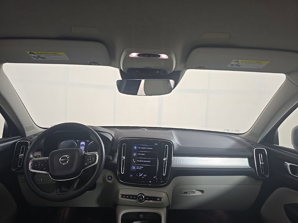 2020 Volvo XC40 Momentum