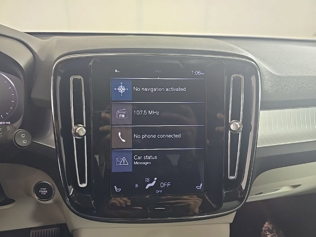 2020 Volvo XC40 Momentum